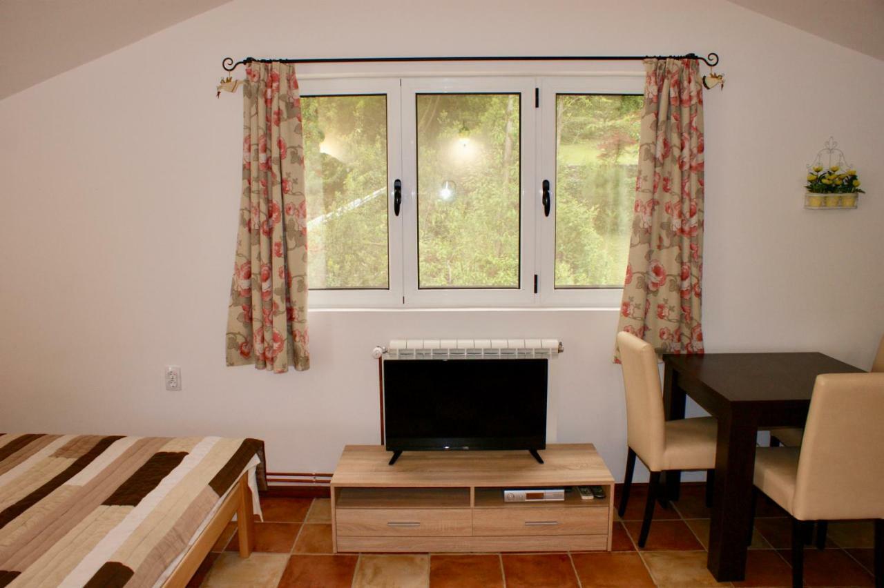 Studio Apartments Morinj Extérieur photo