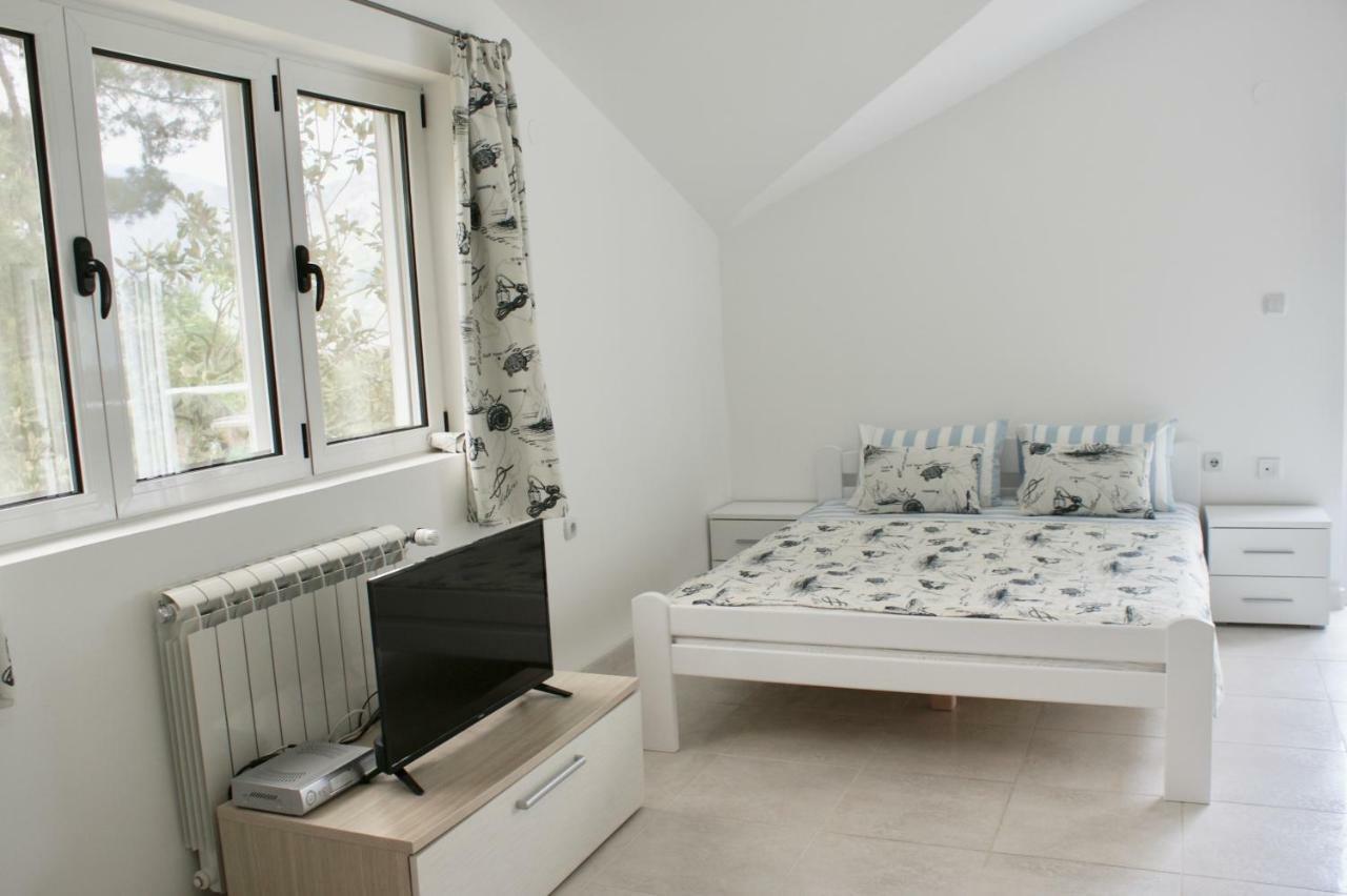 Studio Apartments Morinj Extérieur photo